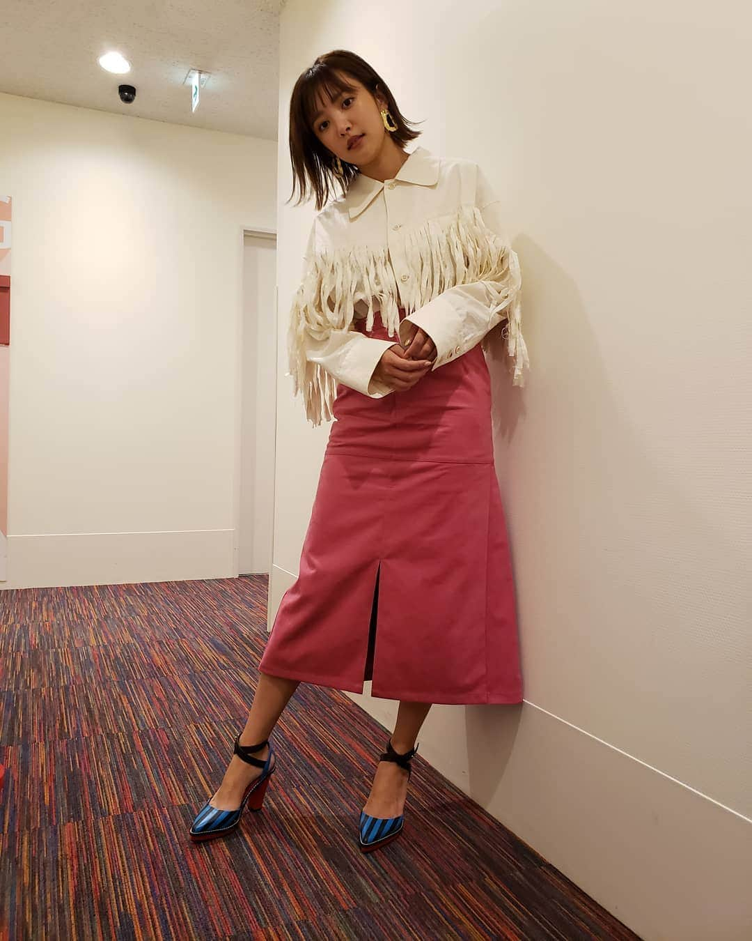 夏菜さんのインスタグラム写真 - (夏菜Instagram)「今夜は｢かみひとえ｣🧡 Tops: @belper_official_ Skirt: @maisonspecial_women Earring: @sister_tokyo Shoes: @flei_official Stylist: @erica_mimura Hairmake: @imamura_tomomi_work」11月4日 22時40分 - natsuna_official