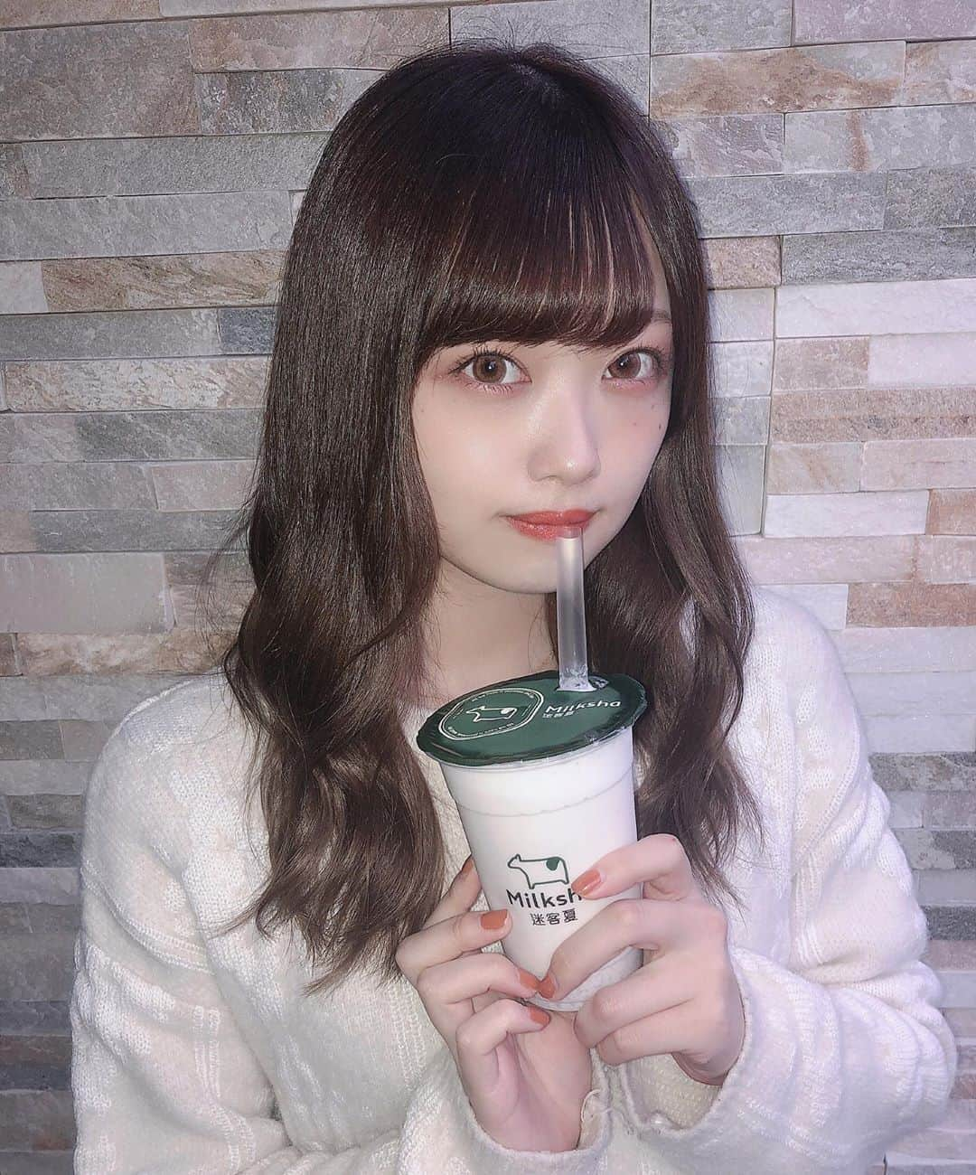 松村美月さんのインスタグラム写真 - (松村美月Instagram)「.﻿ ﻿ ﻿ 少しrenewal ◡̈♡﻿ ﻿ ﻿ ﻿ .﻿ #渋谷 #milksha #タロイモミルク﻿ #tokyomilktea #ミルクシャ #青山カフェ #タピオカ #drinkstand #teastand」11月4日 22時36分 - mizuki_matsumura