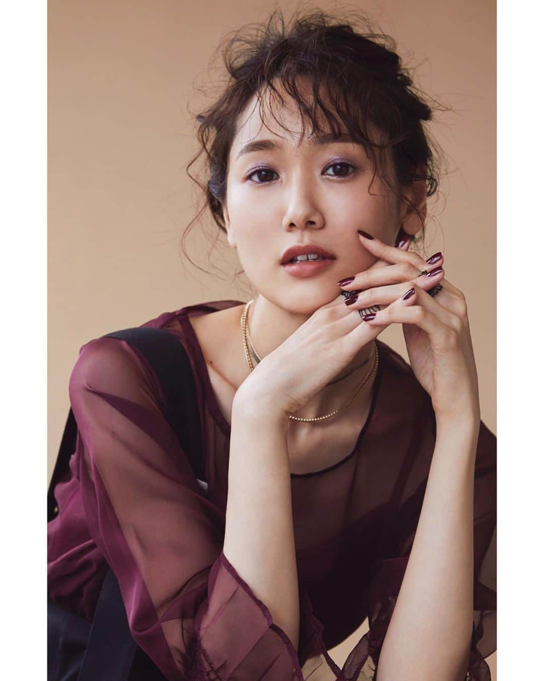 小林ようのインスタグラム：「載せてなかった。 . 📷 : Haruka Hirama 💄 : @kayoco.m 👗 : Kazuko Takiguchi 🙎‍♀️ : @yoco12 . #testshoot #shooting #portrait  #portfolio #model #japanese #tokyo #naturalmakeup #beauty #모델 #도쿄 #일본 #메이크업 #作品撮り #自然光  #小林よう」