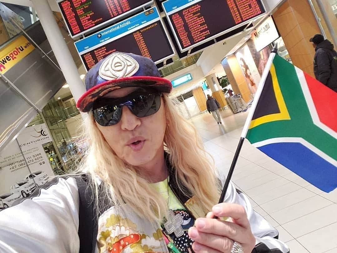 DJ KOOさんのインスタグラム写真 - (DJ KOOInstagram)「今年の7月、南アフリカ🇿🇦に行きました！！色々な場所で日本との関わりも深く、友好的で純で温かい人達でいっぱいの国！！そんな南アフリカがラグビーW杯優勝！！個人的にも心から嬉しい思いです、改めて優勝おめでとう！！ #RWC2019 #南アフリカ #DJKOO」11月4日 23時50分 - dj_koo1019