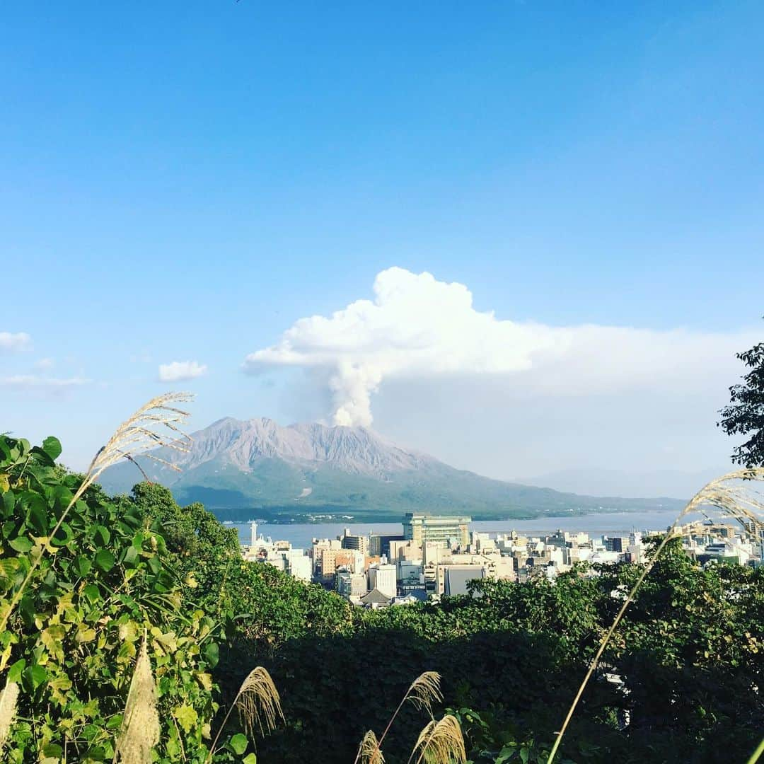 Man With A Missionさんのインスタグラム写真 - (Man With A MissionInstagram)「カゴシーマ、サクラジーマ  Kagoshima Sakurajima  #kagoshima #sakurajima」11月5日 11時23分 - mwamofficial