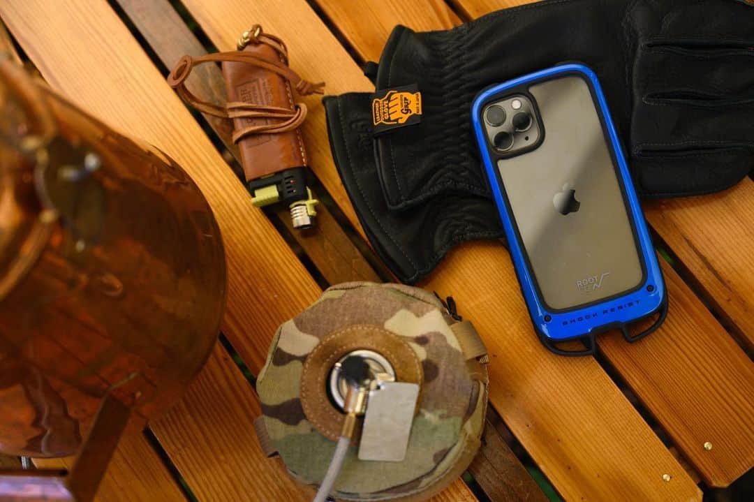 ROOT CO. Designed in HAKONE.さんのインスタグラム写真 - (ROOT CO. Designed in HAKONE.Instagram)「. Blue gloss. ・ #root_co #rootco #shockresistcaseplushold #milspec #iphonecase #outdoor #outdoors #outdoorgear #outdoorlife #camp #camping #camper #campgear #camplife #lifestyle #outdoorstyle #campstyle」11月5日 11時52分 - root_co_official