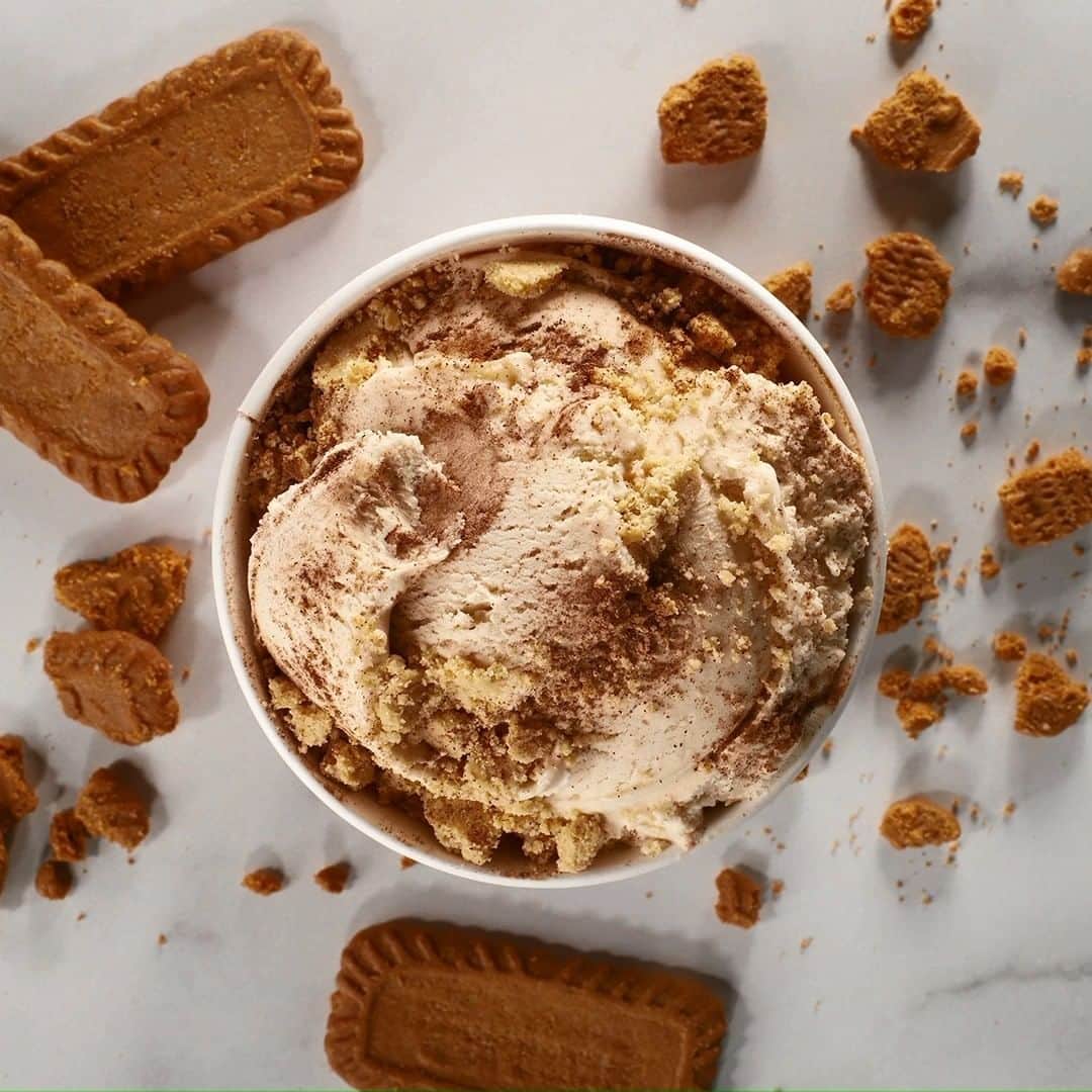 コールド・ストーン・クリーマリーのインスタグラム：「Take your Cookie Butter Obsession™ to the next level with Cookie Butter Ice Cream, Cinnamon and double the Graham Cracker Pie Crust 😍」