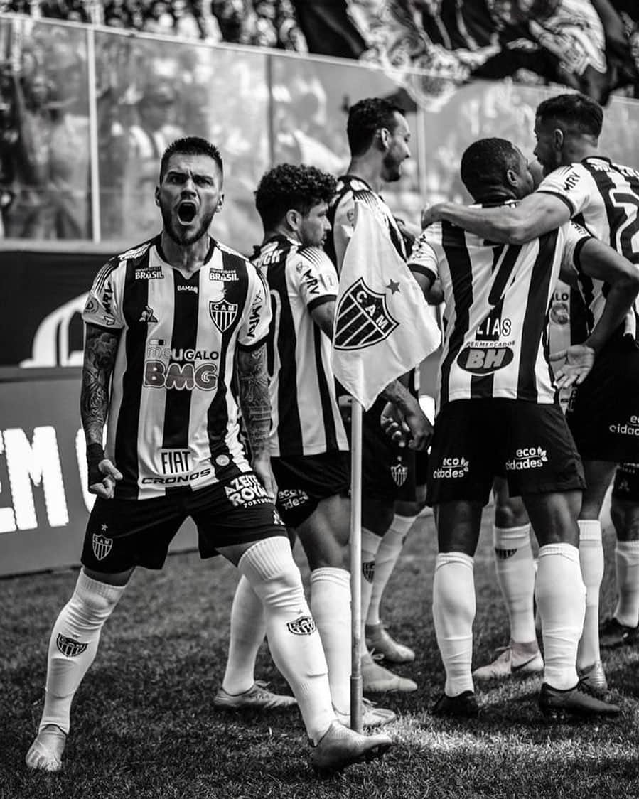 ナタンのインスタグラム：「Deixar de LUTAR não é uma opção!  Circunstâncias como estas fazem parte da carreira de qualquer atleta e já estou focado na recuperação. Me uno à massa atleticana na torcida pelo GALO. Juntos pela equipe e pelo clube!!! #AquiÉGalo」