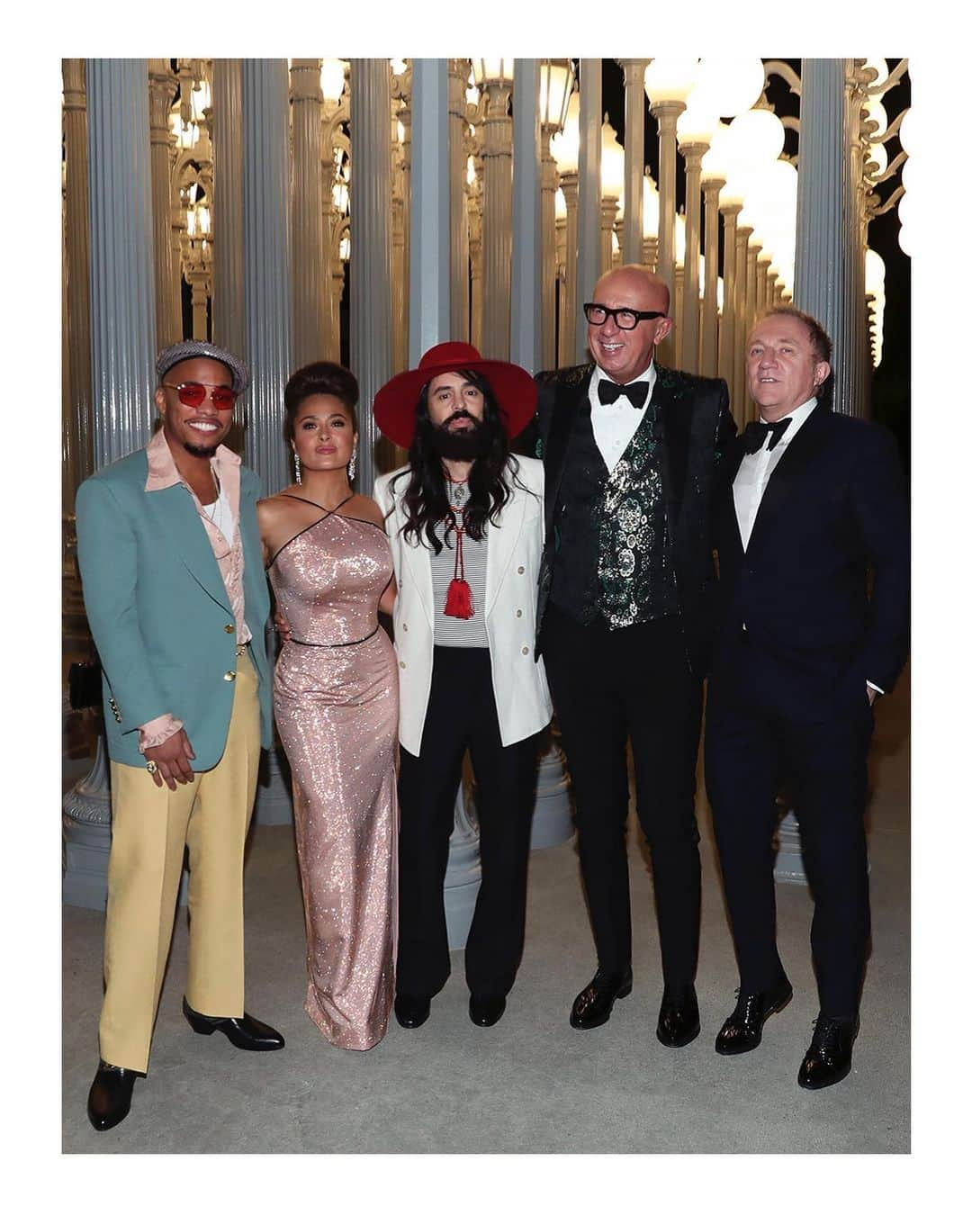 グッチさんのインスタグラム写真 - (グッチInstagram)「Guests at @lacma’s 2019 Art+Film Gala: @anderson._paak—who performed during the event, @salmahayek Pinault, #Gucci Creative Director @alessandro_michele, Gucci President and CEO #MarcoBizzarri and #François-Henri Pinault, Chairman and CEO of @kering_official. Discover more through link in bio. #artandfilm #AlessandroMichele」11月5日 7時25分 - gucci