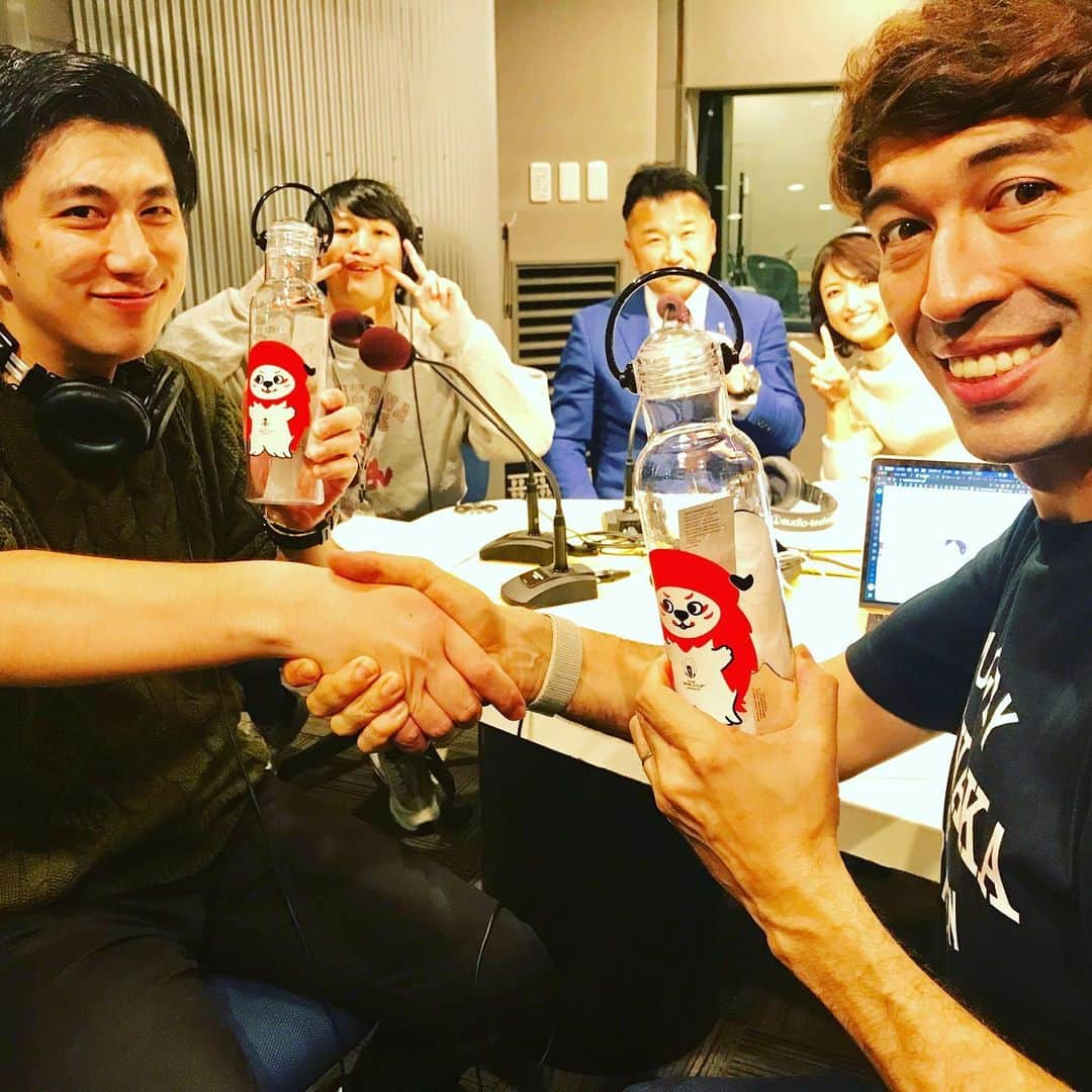 Saschaさんのインスタグラム写真 - (SaschaInstagram)「#ラグビーワールドカップ を総括する特別番組 #jwave special #Mastercard presents Priceless Moments 吉田義人さん、山田章仁選手、平原綾香さん、ランパンプスの2人をスタジオにお迎えして豪華な3時間の放送でした！ そしてモッチーとは #ズムサタ 以外で会うのは不思議な感じでしたが…毎週一緒なので気心しれてて楽しく担当させていただきました！ありがとうございました！」11月5日 7時34分 - sascha348