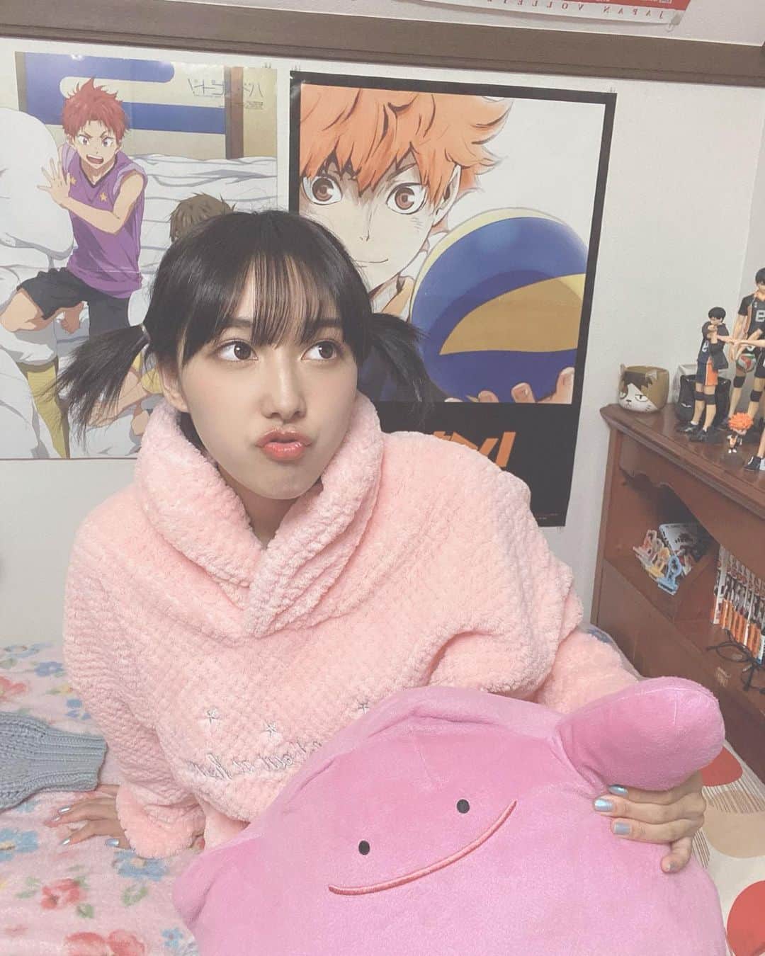 のインスタグラム：「TikTokのオフショ👧🏻昨日投稿したからみてー！ #tiktok #jewel #ami #ショートヘア #ハイキュー」