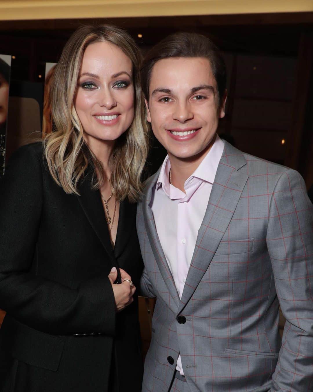 ジェイク・T・オースティンのインスタグラム：「Congrats @oliviawilde “Breakthrough Director” @hollywoodawards for @booksmart 🎬🏆📚. Great performances in the movie, check it out 📽🎞🍿. #booksmartmovie #hollywoodawards」