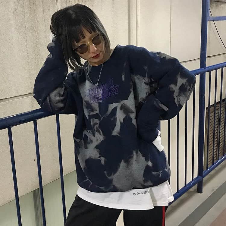 Manitasのインスタグラム：「月曜日がだいっきらいだから、 "FUCKING MONDAY" 月曜日が嫌いな人はぜひ。 ブリーチよい感じ〜〜。 @ohpearl_tokyo  #ohpearl #fuckingmonday #だいっきらいな月曜日 #今日は火曜日 #おつかれやまです」