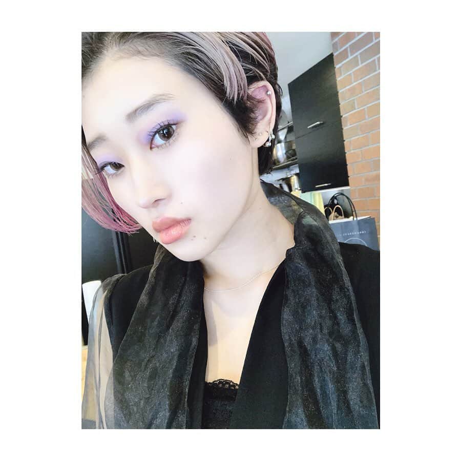 naokoさんのインスタグラム写真 - (naokoInstagram)「繊細なアイメイク❤️ . . . #makeup #fashion #coordinate #model #korea #portrait #selca #ショートカット #colormake #koreanstyle #韓国 #dailylook #kfashion #Saint Laurent #ysl #cdg #fendi #gucci #96년생 #23살 #오오티디 #메이크업 #셀카 #셀피 #t purple #smoking #ootd4nylonjp #ootd #mode #pierce」11月5日 20時22分 - nakochi_t
