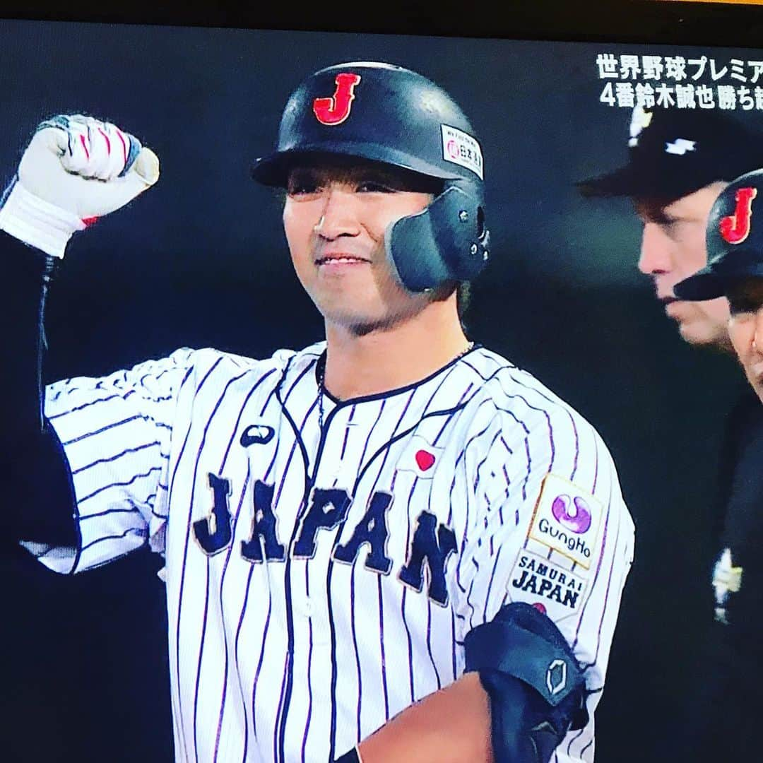 寺川綾さんのインスタグラム写真 - (寺川綾Instagram)「素晴らしき4番⚾️✨ #プレミア12 #侍Japan #鈴木誠也選手👏」11月5日 20時57分 - terakawaaya_official