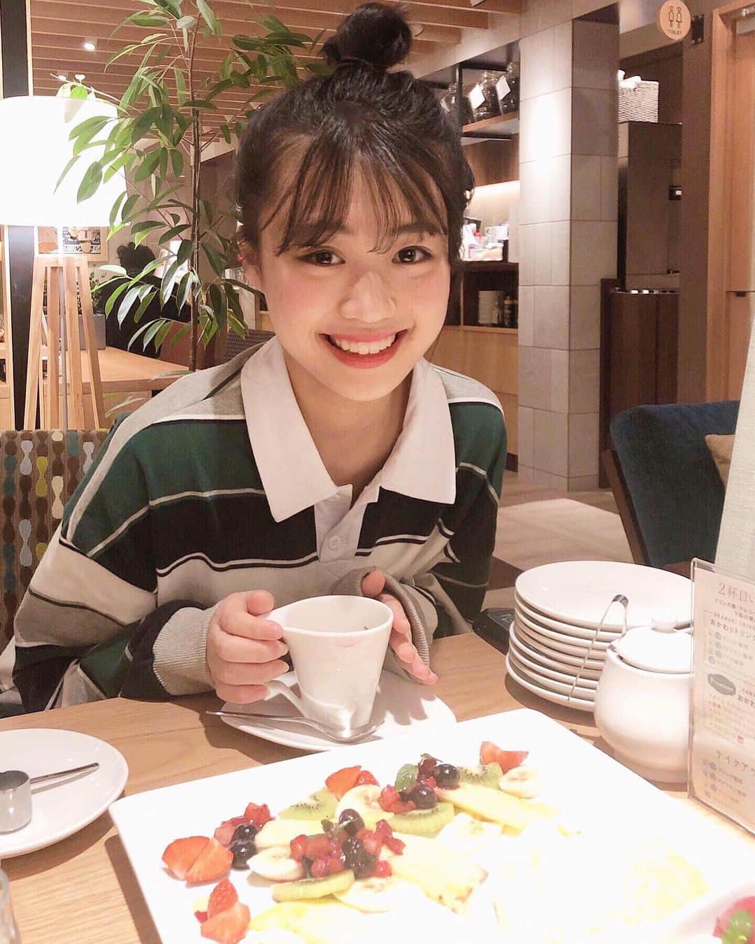 多田成美のインスタグラム：「ぱぱとパンケーキデート♡」