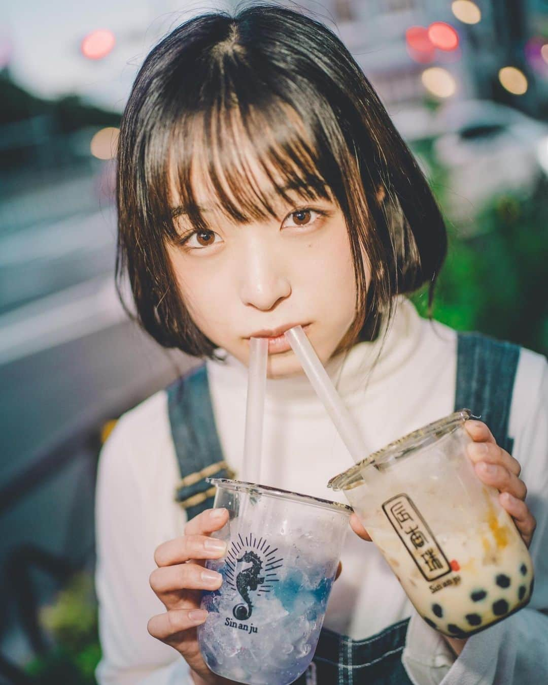 kenta_soyoungさんのインスタグラム写真 - (kenta_soyoungInstagram)「tapioca？ Both are mine！ . . . . 両方とも私の！ ってやつ。 . #タピオカチャレンジ model: @komaki_nana #ななのグルメ旅」11月5日 20時58分 - kenta_soyoung