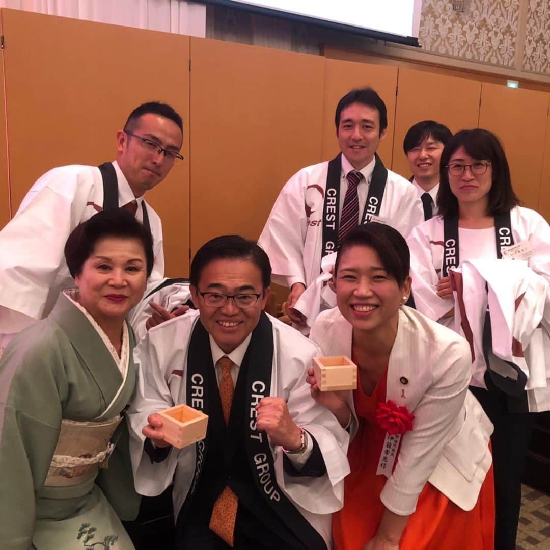 伊藤孝恵さんのインスタグラム写真 - (伊藤孝恵Instagram)「クレストグループ創業100周年感謝の会に参加させて頂きました。1世紀の間、変わることのない社風「人とのつながりを大切にする」が体現されたような、招かれた人みんなが笑顔になる、温かで幸せな会でした。」11月5日 21時28分 - itotakae