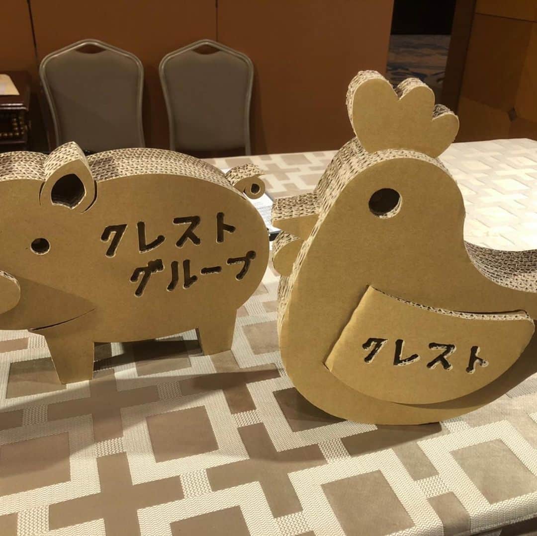 伊藤孝恵さんのインスタグラム写真 - (伊藤孝恵Instagram)「クレストグループ創業100周年感謝の会に参加させて頂きました。1世紀の間、変わることのない社風「人とのつながりを大切にする」が体現されたような、招かれた人みんなが笑顔になる、温かで幸せな会でした。」11月5日 21時28分 - itotakae