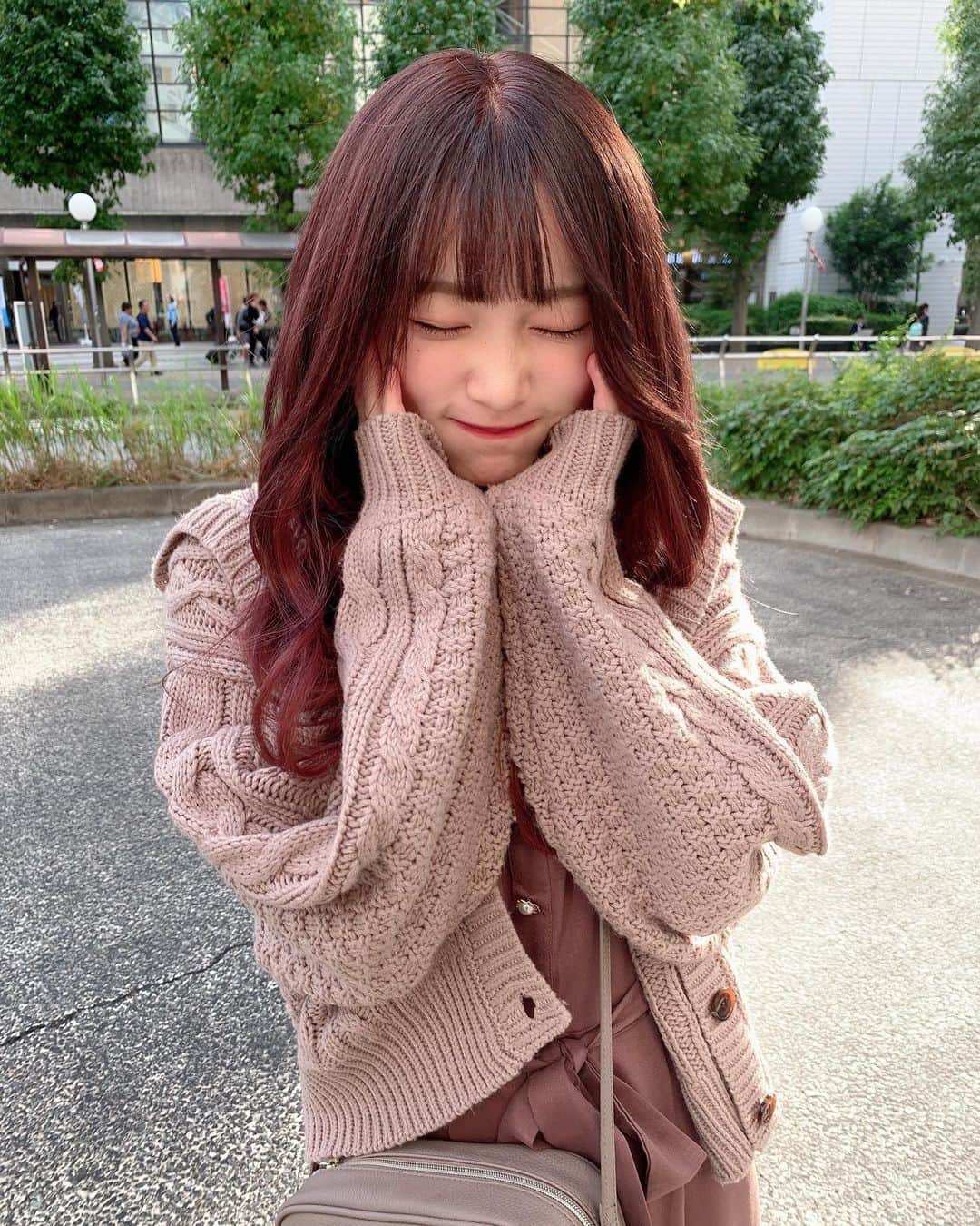 のインスタグラム：「髪色が変わったぴぴたんです👍 ・ ・ ・ Popteenアンケートよろしくお願いします🙏🙇‍♀️ JCサバイバルのとこ【2】とかいてポストインよろしくお願いします🙏🙏」
