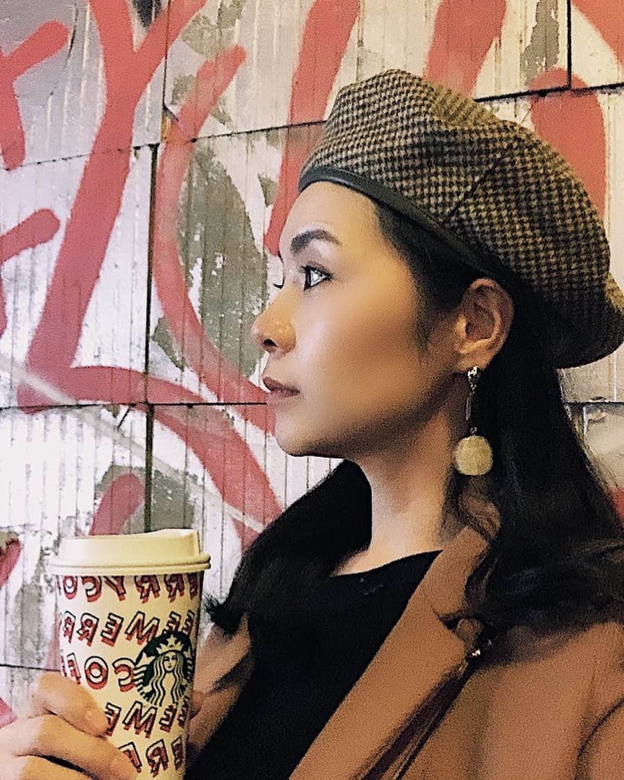日下裕江さんのインスタグラム写真 - (日下裕江Instagram)「寒くなって来たら Starbucksのhot caffè latteが 温まる💓  #starbucks #hotcaffeellatte #caffèellatte  #スターバックス　#coldday」11月5日 16時18分 - hiroe___h