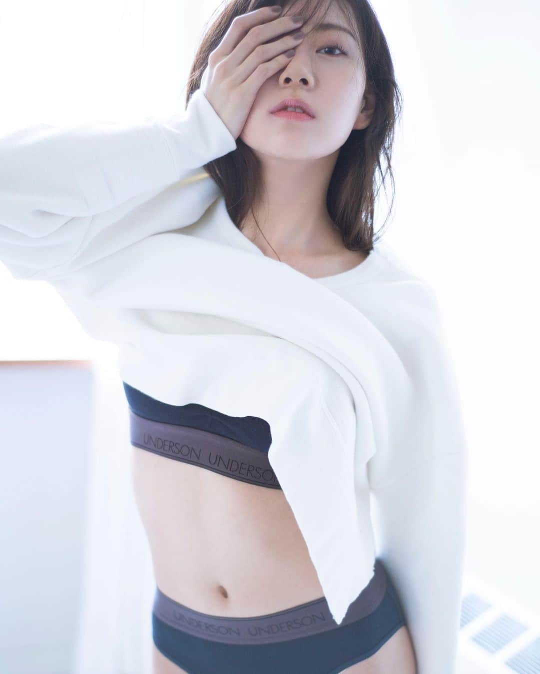 花盛友里のインスタグラム：「Shooting for @spring_tkj  みるきーちゃん♡  可愛い下着満載で幸せだったー！」