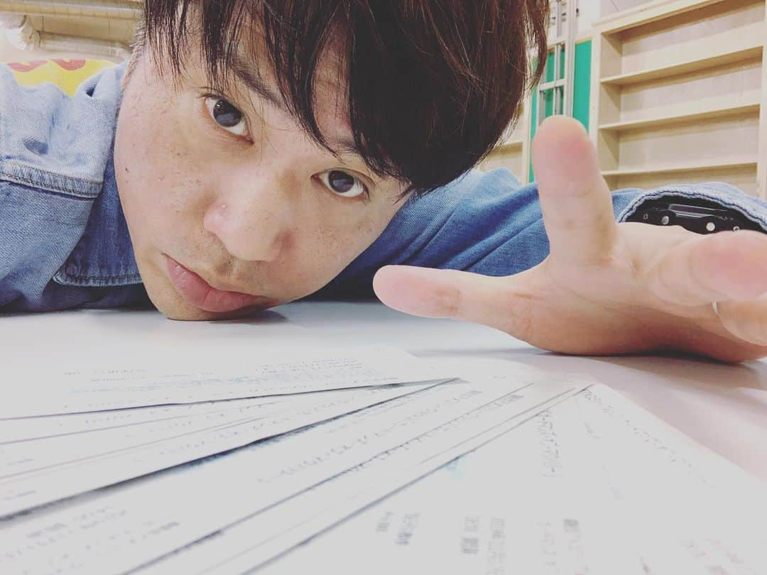 川谷修士さんのインスタグラム写真 - (川谷修士Instagram)「#劇団アメコミリーグ #ガードマンズオブマクハリー 絶賛稽古中！ チケットも絶賛発売中！ 僕も絶賛手売り中！ 手売りチケットは 14日の初日 16日の18時の回 17日の14時の回&18時の回 オススメです よろしくお願いしまーす！」11月5日 17時10分 - 2chokenju_shuji