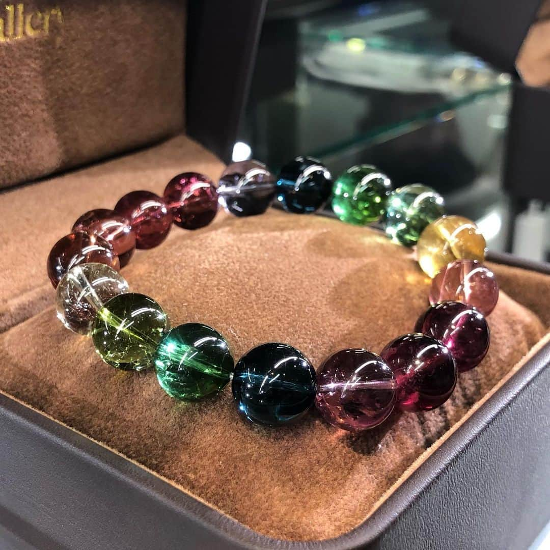 小玉歩さんのインスタグラム写真 - (小玉歩Instagram)「時代はトルマリン✨ #トルマリン #tourmaline #premiumstonegallery」11月5日 17時06分 - psg_kodama