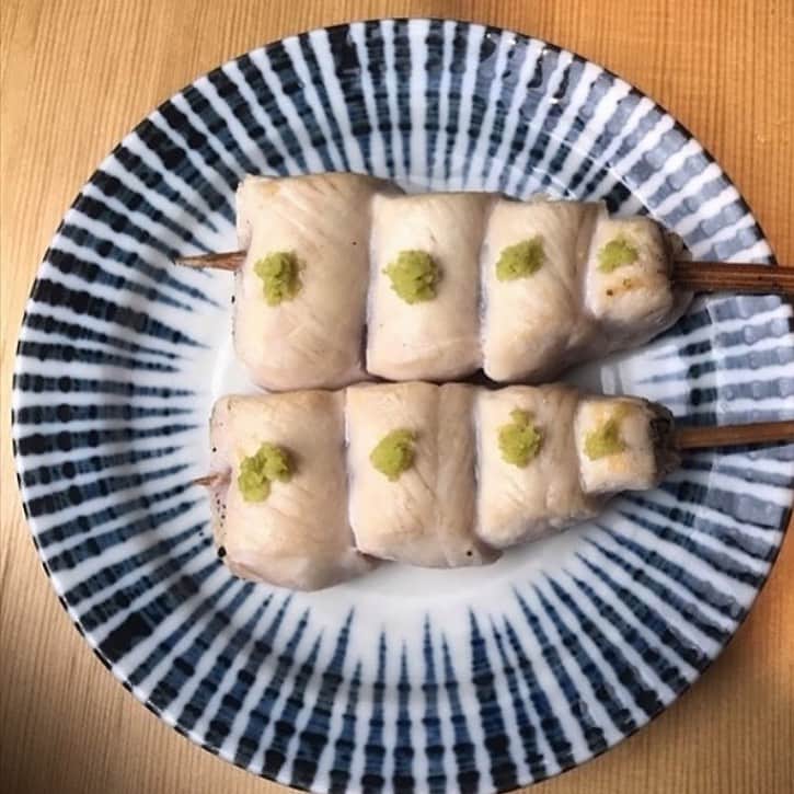 のインスタグラム：「ささみの白焼きは、まるでマシュマロの食感⁉️必食ですよ〜🐓 本日もお待ちしております👍 . . . #ささみ  #cassiwa #カッシーワ #大阪 #大阪肉 #焼き鳥 #大阪ワイン #大阪グルメ #梅田グルメ #かっぱ横丁 #大阪女子会 #大阪焼き鳥 #大阪日本酒 #つくね #料理写真 #料理 #食べ歩き #美味しい #foodie #foodstagram #instagood #食べログ #グルメ好きな人と繋がりたい #グルメ #寿司 #梅田ディナー #梅田デート #梅田ごはん #homelife_大阪」