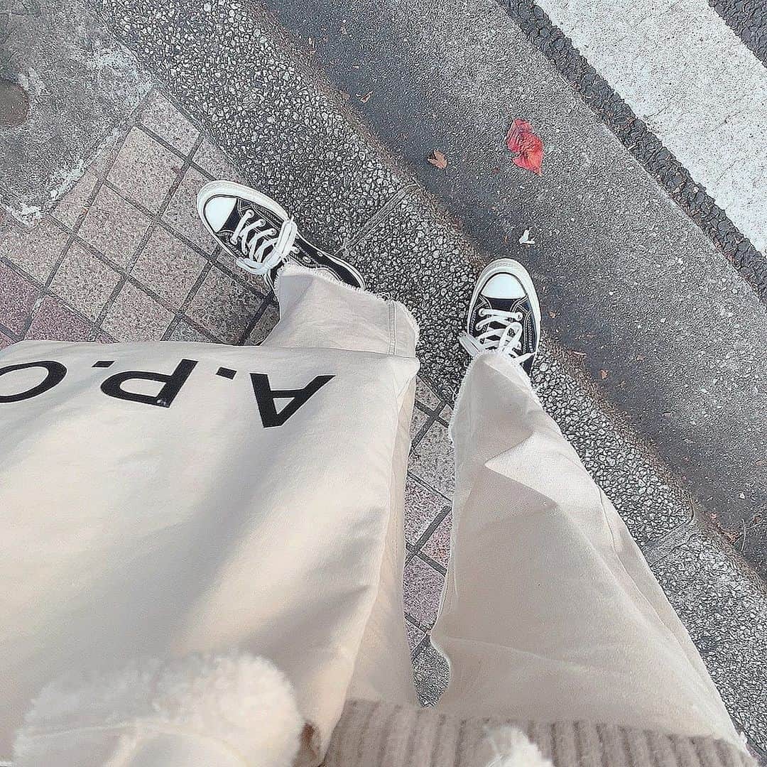 前田亜美のインスタグラム：「. . 真っ白コーデになってしまった。. . . ベイマックス。。🤭🤭🤭」