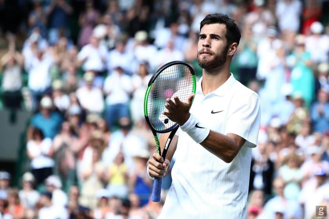 カレン・ハチャノフのインスタグラム：「2019 ATP season is over ! It was a challenging year for me.Despite the lack of consistency I think I was able to deliver a solid performance .I am really thankful to those people who kept supporting me when I was struggling with my game🙏🏻Perhaps this year I didn't live up to all your expectations but I believe with all my hard work and persistence next year will bring even more success! See you all in 2020! KK 🤜🏻🤛🏻🙌🏻❤️🇷🇺  // 2019 ATP сезон подошёл к концу! Это был непростой год для меня.Несмотря на то что он был не особо стабильным ,я считаю что все равно были успешные и зрелищные матчи. Я благодарен всем тем кто продолжал меня поддерживать даже тогда, когда у меня была череда поражений🙏🏻Возможно в этом году не получилось соответствовать всем вашим и моим ожиданиям, но я верю что со всей моей проделанной работой следущий год принесёт ещё больше побед! Увидимся в 2020!🤜🏻🤛🏻🙌🏻❤️🇷🇺 #TeamKhachanov #TheBestIsYetToCome #TrustTheProcess #Believe」