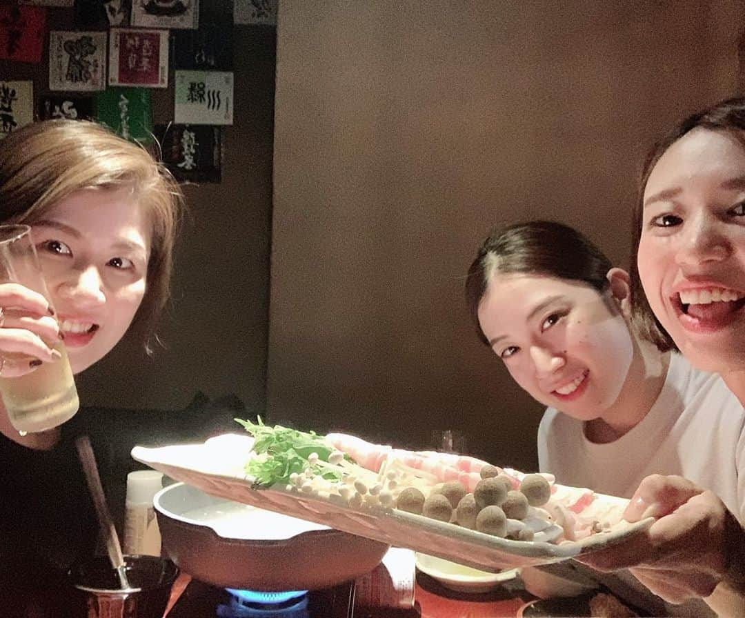 藤井瑞希さんのインスタグラム写真 - (藤井瑞希Instagram)「・ ・ 小春😊💖 ・ ・ 息抜きしながら、前に進めぇーーーっっ‼️‼️ ・ ・ リハビリお疲れ様🥰 ・ ・ #米元小春 #りの #青森山田 #先輩後輩 #階段下りれるようになってた #成長」11月5日 19時18分 - bdmntnfujiimizuki