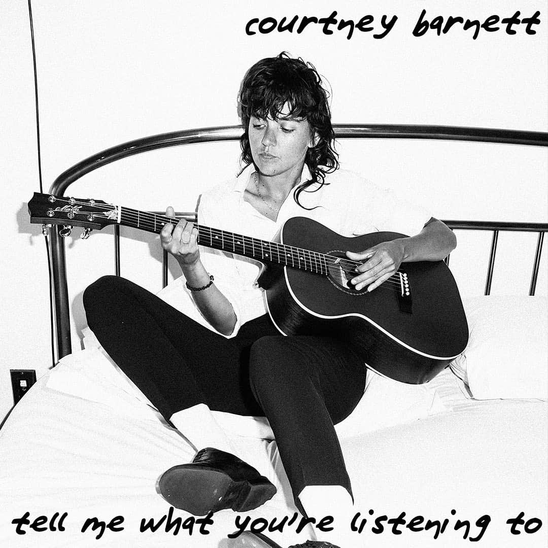 コートニー・バーネットのインスタグラム：「🦇🖤 updated my @spotify playlist  bon appétit x」