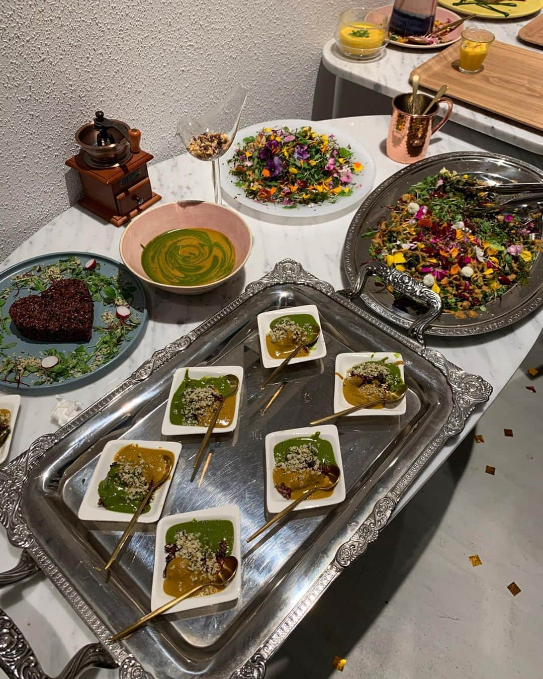 鳳翔大さんのインスタグラム写真 - (鳳翔大Instagram)「11/4にオープンしたカフェ @u_omotesando  レセプションパーティーへ行ってきました！！ 地球に優しい素敵なお店🌎  私の大好きなVegan food！ 豆乳ドーナツとビーツのクリームで出来た　#ドリーミーヘブン　 最高に美味しいです🍩  可愛いくて優しくて癒しの空間…❤️ 絶対また行こーっと‼️ #ユーオモテサンドウ」11月5日 22時14分 - dai_hosho_official