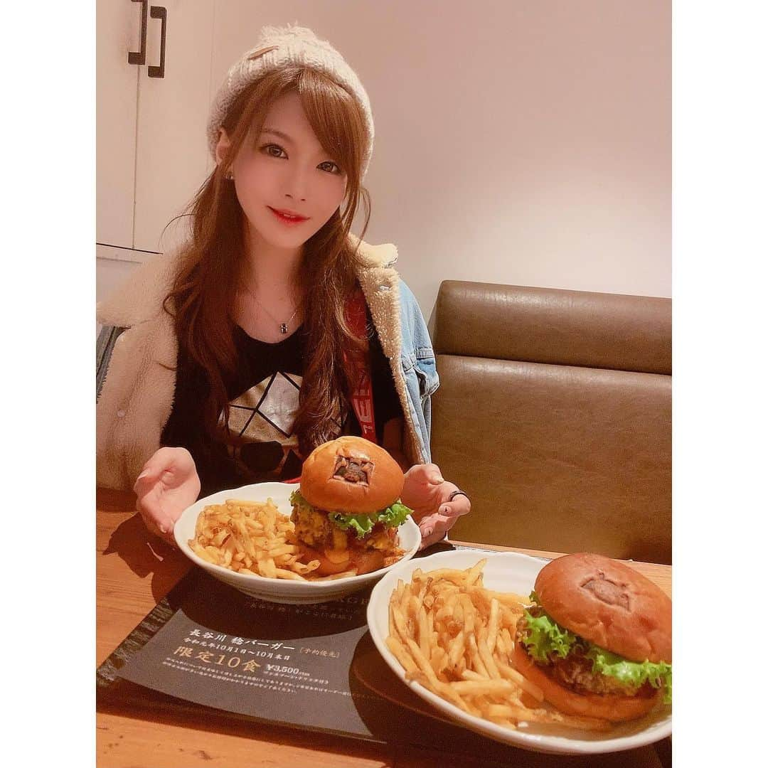 相沢みなみさんのインスタグラム写真 - (相沢みなみInstagram)「肉食女子してまする🍔💕 . #相沢みなみ」11月5日 22時24分 - epoint2016