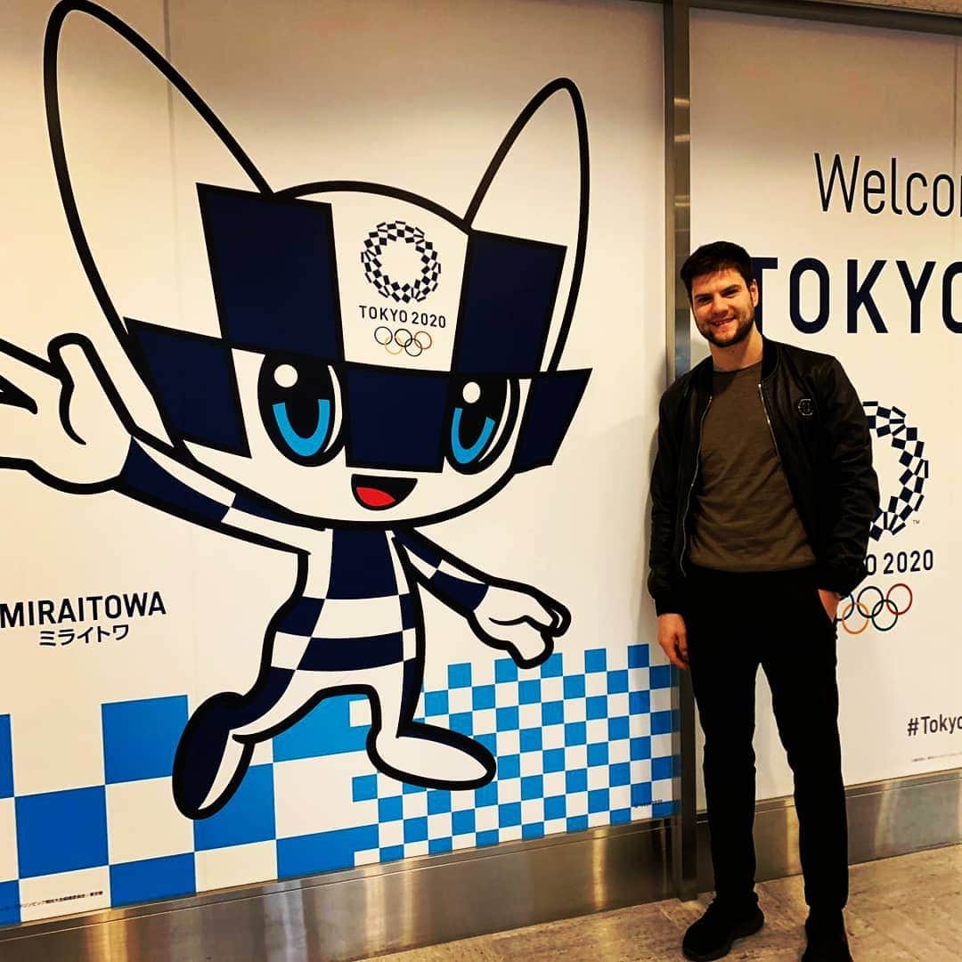 ドミトリ・オフチャロフさんのインスタグラム写真 - (ドミトリ・オフチャロフInstagram)「Hello Tokyo! 🇯🇵 Ready for the Team World Cup! 🏓  #ITTFWorldCup #Tokyo2019 #liftthecup #Tokyo2020」11月5日 22時19分 - dimaovtcharov