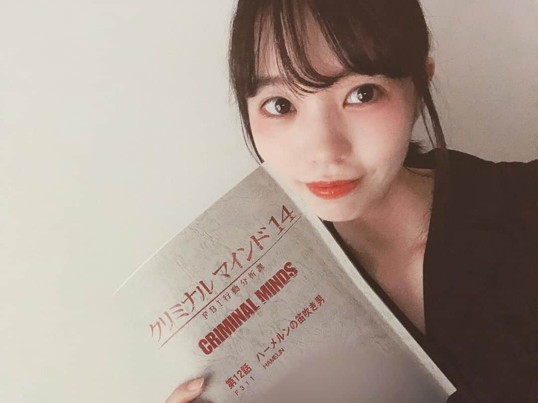 のインスタグラム：「2019.11.05 ・ ・ 『クリミナル・マインド14 FBI行動分析課』 ・ ・ 第12話 「ハーメルンの笛吹き男」 に出演致します。 ・ ・ ・ 一生の思い出です。 このような機会をいただけたことに感謝の気持ちでいっぱいです。。 本当に信じられない。だって毎日見てるもんDVD BOX持ってるもん…もうすぐ放送なんですけど、落ち着かない。そわそわしちゃってます。 本当に素敵な経験でした。 ・ ・ #クリミナルマインド #クリミナルマインド14 #criminalminds #wowow」