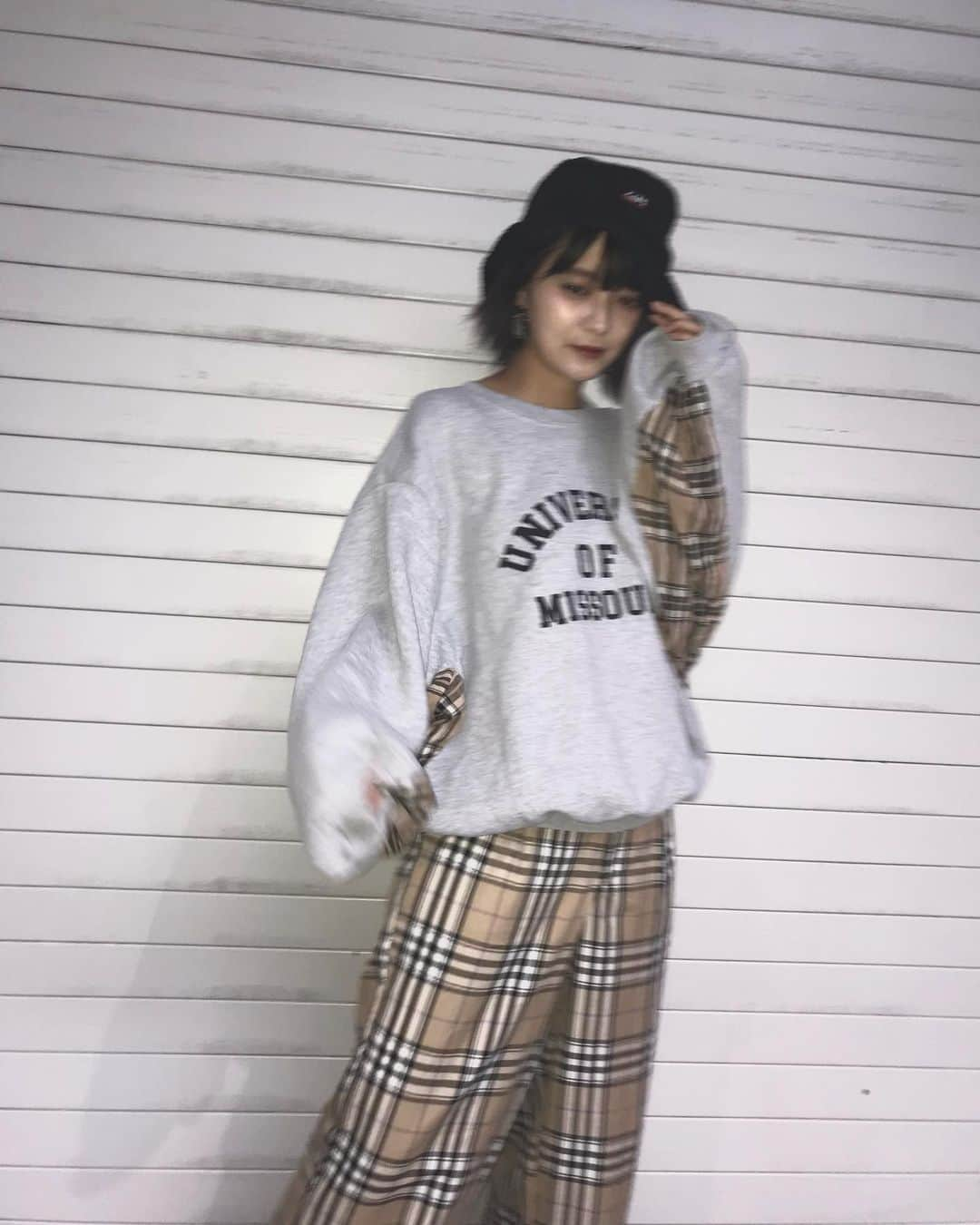 田中皓子さんのインスタグラム写真 - (田中皓子Instagram)「. チェック〜〜 . #ootd #fashion #スピンズ #私服 #stu48 #田中皓子」11月5日 22時56分 - kouko_0616