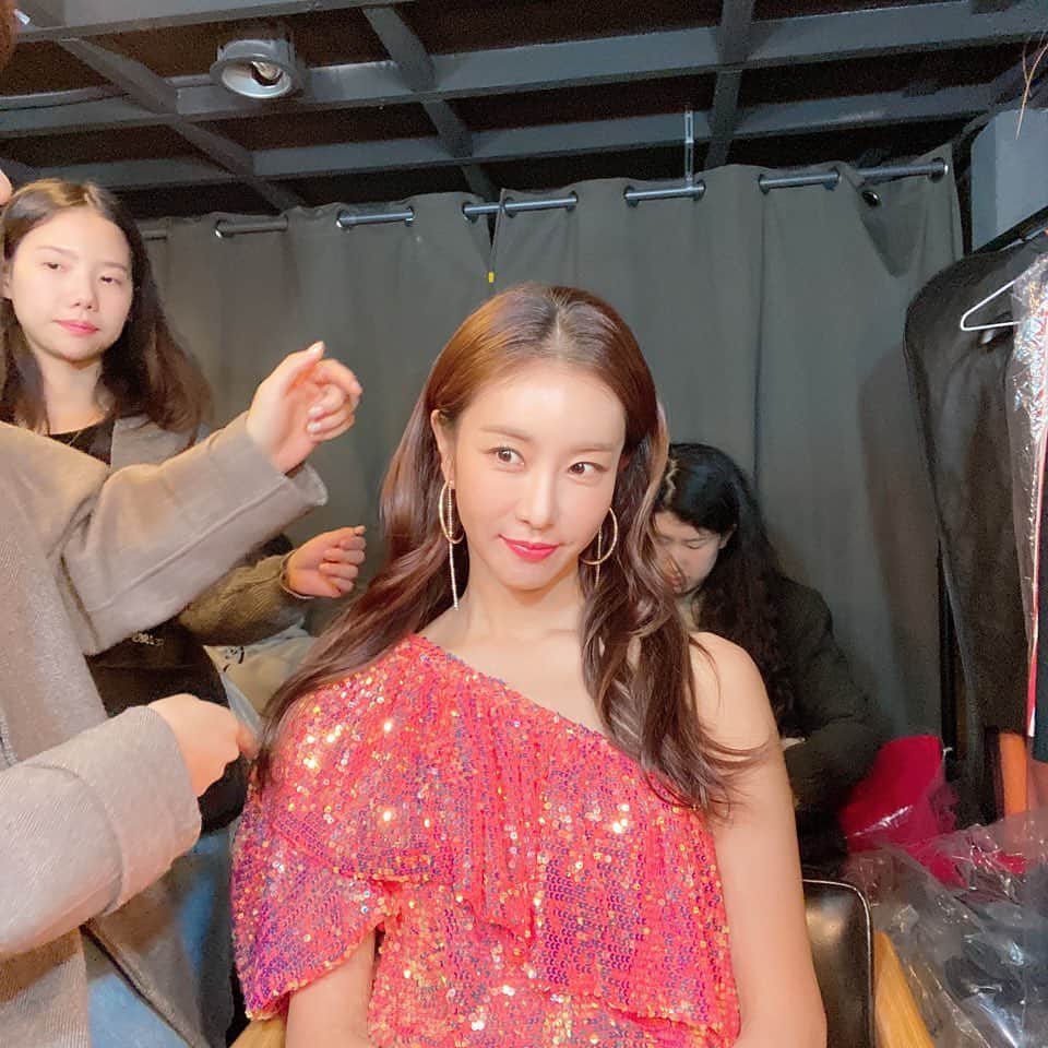 ハン・ウンジョンさんのインスタグラム写真 - (ハン・ウンジョンInstagram)「. 촬영중...📸😁✨ . #터치 #드라마 #채널a #터치드라마 #드라마터치 ㅡㅡㅡㅡㅡ #한다감」11月5日 23時07分 - dagam_han