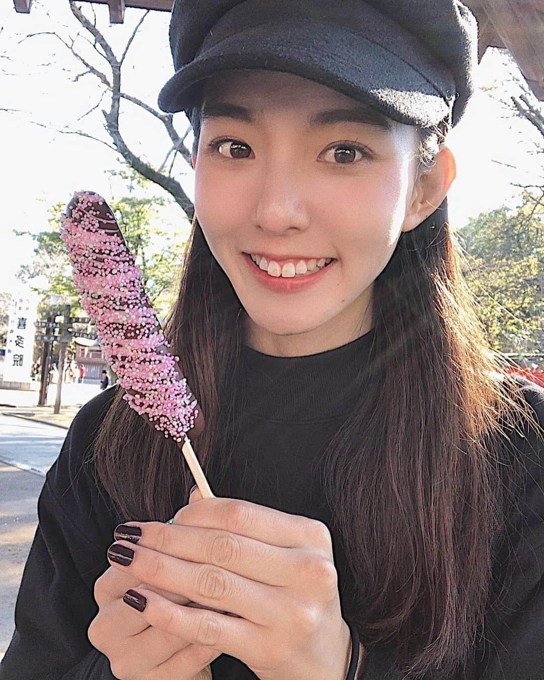 宮原華音さんのインスタグラム写真 - (宮原華音Instagram)「川越で念願のチョコバナナ食べれた🤤❤️ お祭り行けなかったし 食べれてなかったからどーしても 食べたかったの✌🏻💕 氷川神社で引いたおみくじは 大吉でした！！ さてまて頑張るぞ️💪✨ #チョコバナナ #屋台 #出店 #川越 #川越グルメ #川越氷川神社 #おみくじ #大吉 #川越グルメ #kawagoe」11月5日 23時19分 - miyahara_kanon