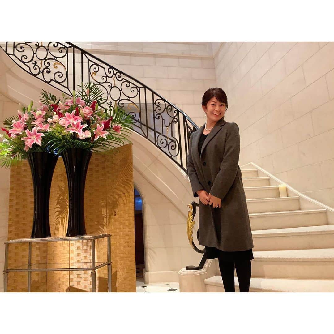 森麻季さんのインスタグラム写真 - (森麻季Instagram)「🎿 ウィンタースポーツの幕開けSNOW JAPAN のイベントの司会をしました  恵比寿ガーデンプレイスで大規模なスケールで開催、見にいらした方いらっしゃいますか？  #久しぶりの上村愛子さん　 #旦那様は皆川賢太郎さん #近くにいらっしゃいましたが忙しそうで写真は撮れず #ご夫妻にお世話になってばかり #ユーミン さん #ゴスペラーズ さんの #スペシャルステージ感激でした #ところでポージングって困ります #下手すぎます #でも載せます #snowjapan #スノージャパン #ウィンタースポーツ」11月5日 23時20分 - maki.mori_m