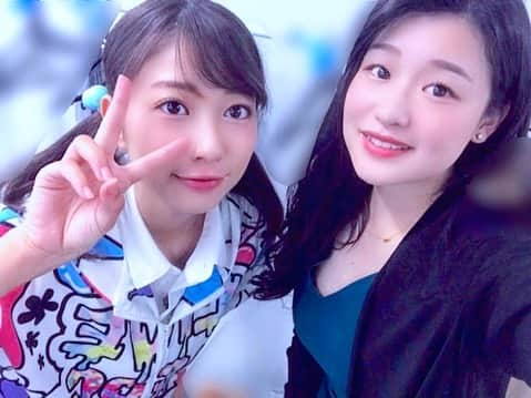 大貫彩香さんのインスタグラム写真 - (大貫彩香Instagram)「公演4日目 この日でTEAM-ODACのまおちゃんが千秋楽。 たくさんお世話になりました🙇🏻‍♀️🌸 一緒にお芝居が出来て嬉しかった有難う😭  マチソワ間にお昼ご飯を屋台で選びました！  観劇前後の皆さんも花屋敷や浅草楽しんでるのかな？☺️💓て思いながら街を歩いてきました😊  じゃがバタと鮎 ひかるちゃとセレクトが 同じだったり🐟🥔💓 道中ボバて何！？と 盛り上がりました(笑)  今年の夏はお祭りや縁日と無縁だったので今回もまさかこんな風に過ごせる時が来るなんて、、😳 なおピーアテンドありがとう！  #舞台　#おおばかもの」11月5日 23時56分 - sayaka_oonuki