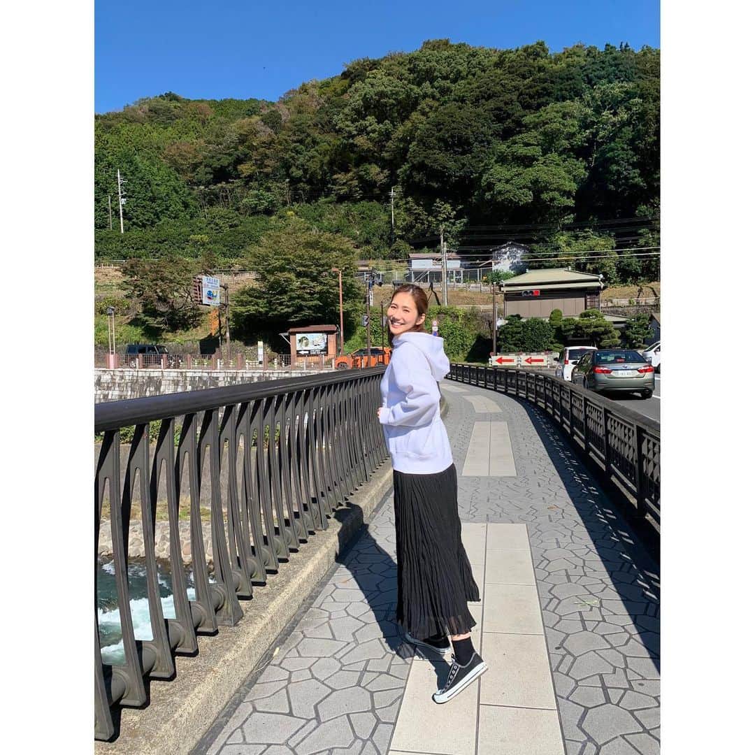 春輝のインスタグラム：「行楽日和🌞 しっかり歩き🚶‍♂️ しっかり食べ😋 しっかり眼鏡👓  #カラダweek#鰻#鰻重#眼鏡 #春輝#Haruki」
