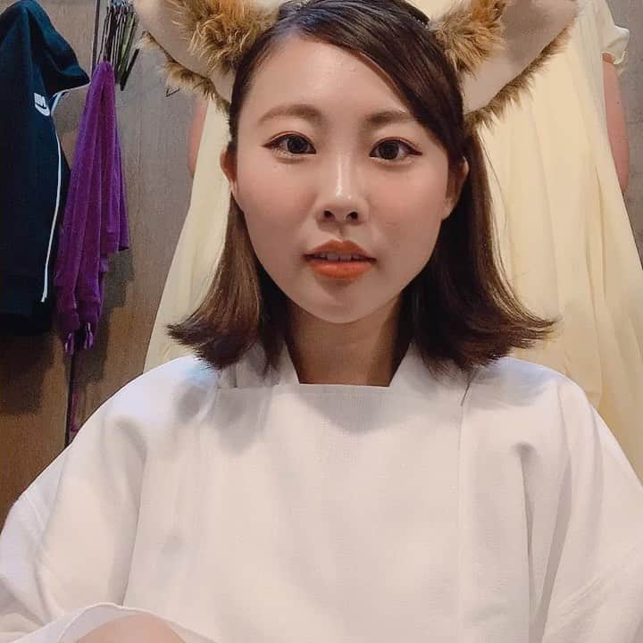 川島愛里沙のインスタグラム：「#地球防衛レストラン ハッシュから川島愛里沙へ.... . . . 無事、地球防衛レストラン終演致しました。 見にきてくれた方、ありがとうございました！ わたし実はゴブリン串田さんの作品に出たいと思っていて、この舞台のお話しを頂いたときは即答で返事しました。共演者の方々も本当に素敵な人ばかりで、この作品が愛されて3年も続いた理由がわかるなあ、って思いました。 . . ただ自分の中ではたくさん反省点や悔しい思いをした部分も実はありました。そして、演技も大好きだと再認識しました。他の方から吸収することが多くて、この期間でも成長できたかな、と思うこともたくさんです。ほんとに感謝です。 もっとお芝居も頑張りたいし、グラビアも頑張りたい。 この舞台は終わってしまったけど、また何かの形でこの素敵な人たちと一緒にお芝居できますように！ . . . 何回うしの霊と会話したか、何回美味しいパスタ作ったお前やったか.......笑 . . . ひとまず、お疲れ様でした。 縁結びの巫女　 ハッシュ役　川島愛里沙 . . . . #舞台　#地球防衛レストラン最終章 #千本桜ホール　#けもみみ　#きつね #巫女　#followme #movie #japanesegirl #idol #actor #コスプレ　#グラビアアイドル」
