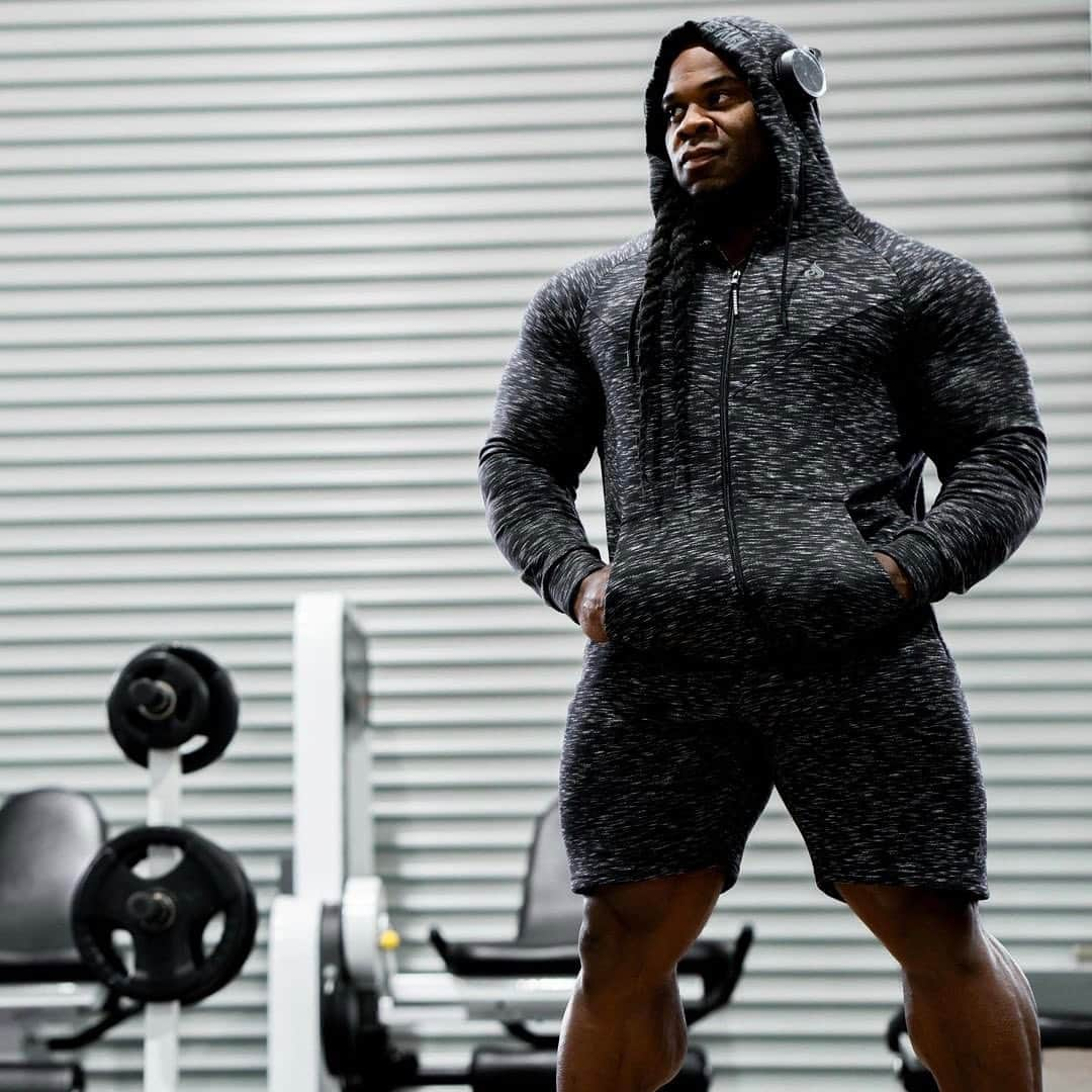 カイ・グリーンさんのインスタグラム写真 - (カイ・グリーンInstagram)「⚡️NEW Static Collection⚡️ Activewear essential for the everyday athlete! The @ryderwear Static Hoodie Jacket & Track Shorts were created from durable & lightweight fleece fabric to keep you in the game longer while ensuring you stay cool 🌬 . 📦Shop Static Now 👉Link In Bio ⭕️Code: KAI10 . ⁠#KaiGreene #Ryderwear #Static」11月6日 7時04分 - kaigreene