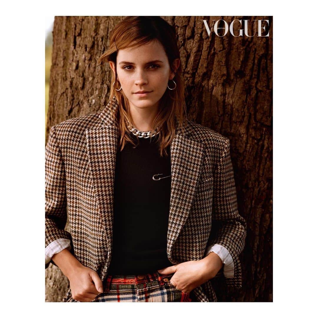エマ・ワトソンのインスタグラム：「❤️🌳🍁❤️」