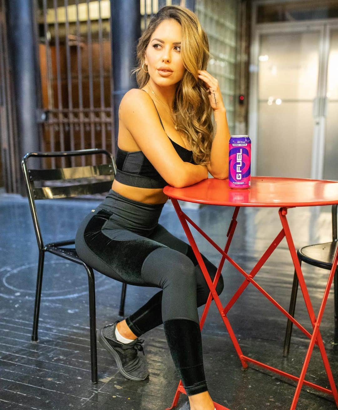 ブリトニー・パーマーさんのインスタグラム写真 - (ブリトニー・パーマーInstagram)「Gear up. 🖤 @gfuelenergy ready to drink -  #gfuelenergy Pre workout, or just for a boost of energy.  #teamgamma 📸 @paulosalud」11月6日 2時18分 - brittneypalmer