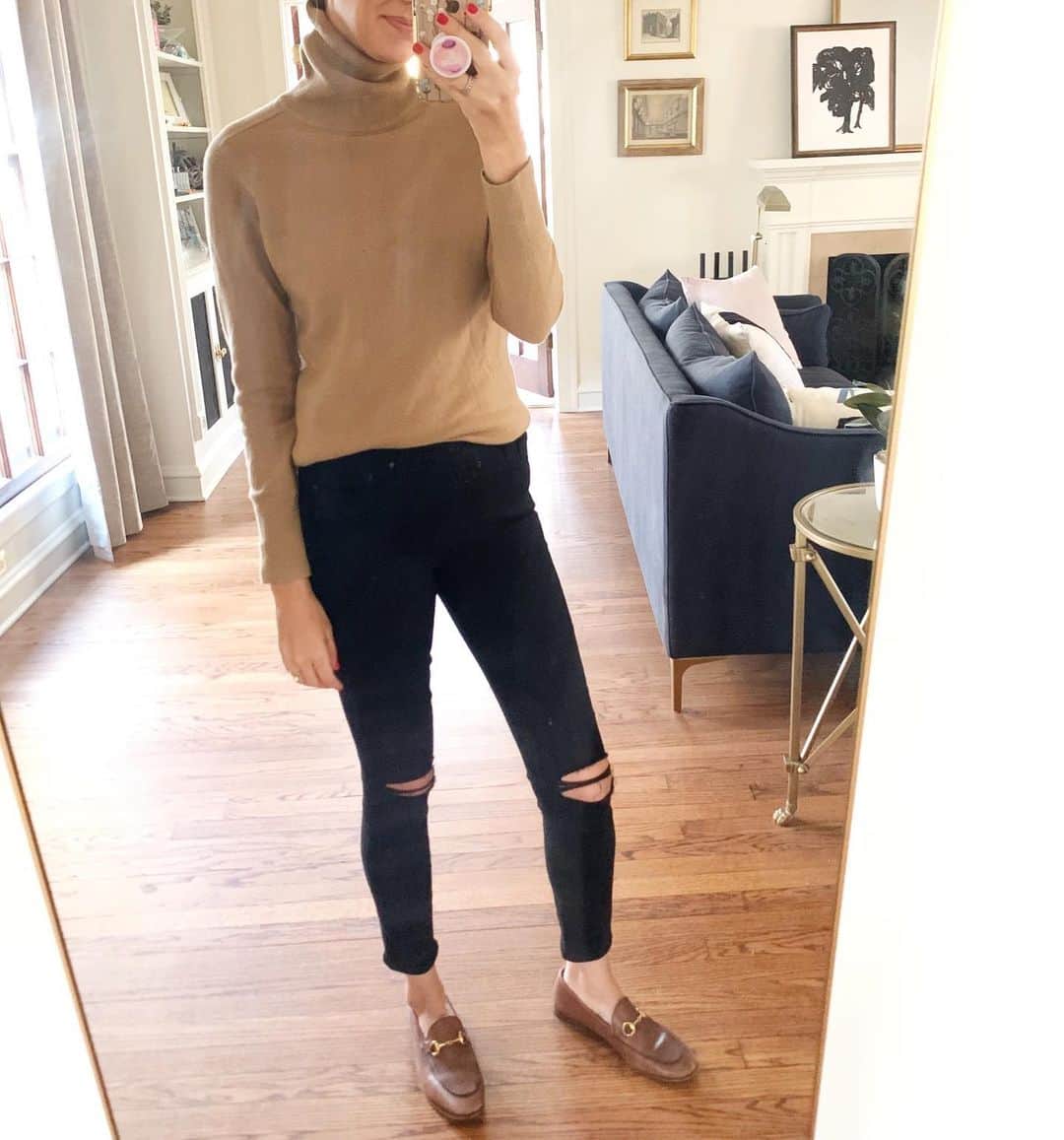 Anna Jane Wisniewskiのインスタグラム：「Studious for working at the coffee shop today http://liketk.it/2Gyh6 #liketkit @liketoknow.it #LTKunder100 #cashmere  #gucciloafers」