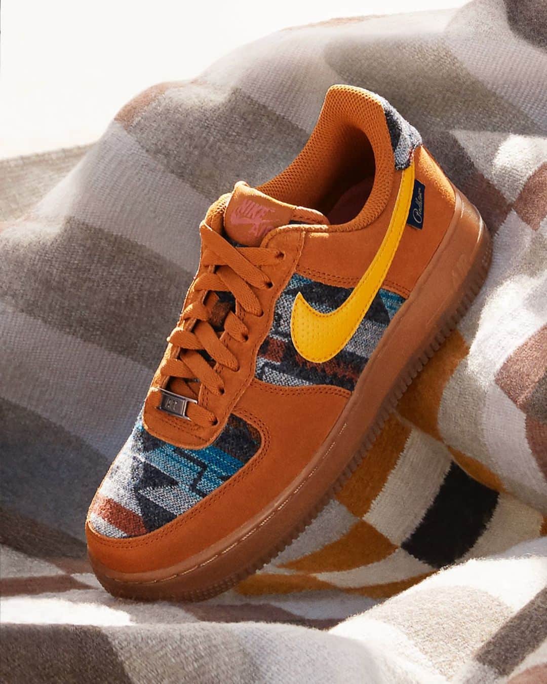 Nike Sportswearさんのインスタグラム写真 - (Nike SportswearInstagram)「All for future generations. ⠀ Nike N7’s 10th anniversary collection features a new AF-1 with special Pendleton wool details inspired by Navajo rug weavers. ⠀ The Nike N7 Fund supports organizations that provide sport and physical activity programming to youth in Native American and Indigenous communities in North America. The N7 Fund helps them reach their greatest potential through play and sport and creates more equal playing fields for all. ⠀ The Nike N7 collection releases in North America on Nov. 7 at Nike.com/N7 and at select retailers. #af1 #allfor1 #niken7 #untilweallwin」11月6日 3時51分 - nikesportswear