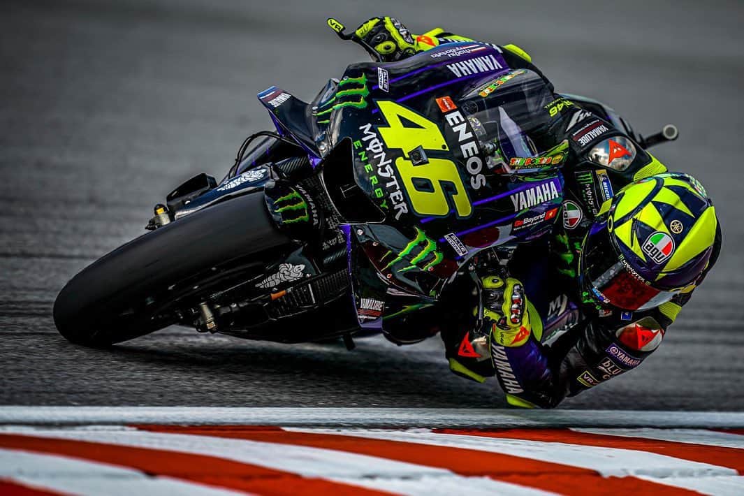 バレンティーノ・ロッシのインスタグラム：「Sepang International Circuit,Malaysia Sunday,MotoGP Race 📸 @falex79」
