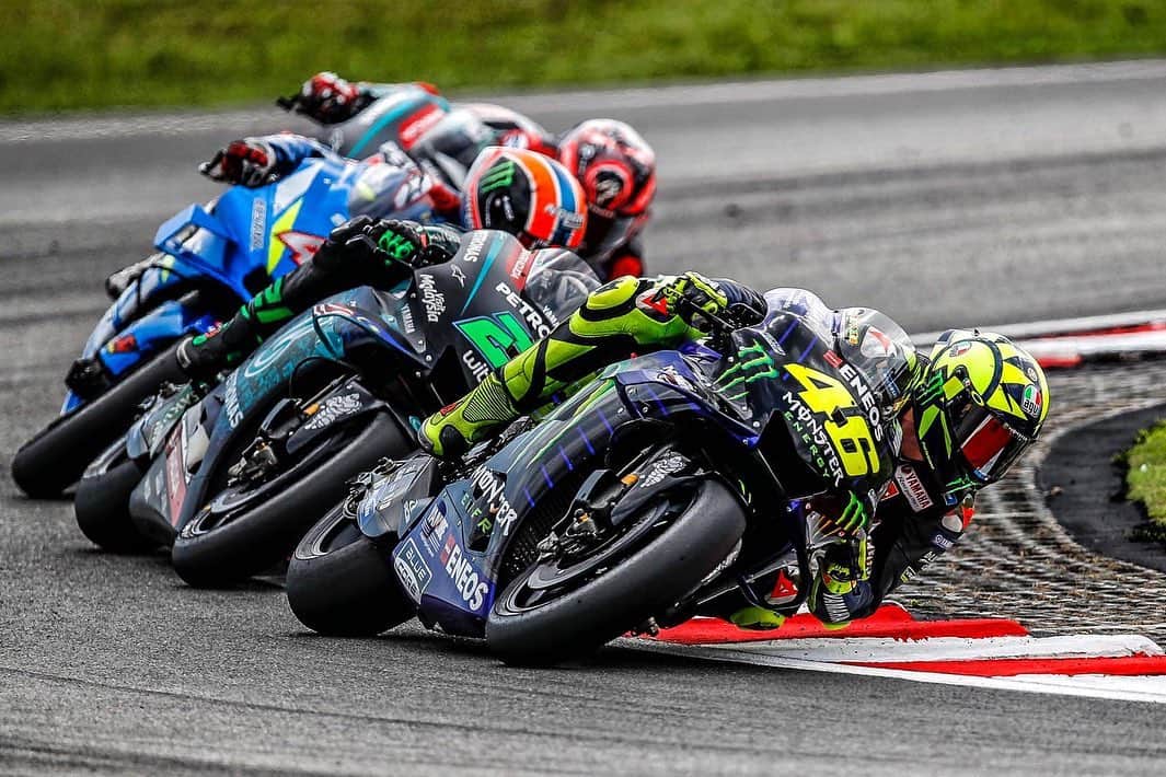バレンティーノ・ロッシのインスタグラム：「Sepang International Circuit,Malaysia Sunday,MotoGP Race 📸 @gigisoldano」