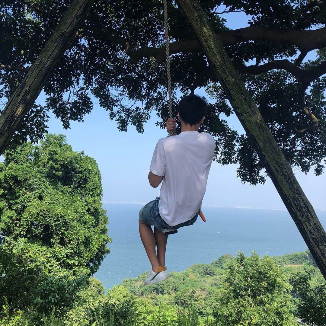 冨安健洋さんのインスタグラム写真 - (冨安健洋Instagram)「２１歳になりました！ 僕自身、怪我をしているタイミングで誕生日を迎えるとは思っていませんでしたが、無事誕生日を迎えることができ嬉しく思っています。 ２１歳の年も前を向いてポジティブに上を目指して頑張ります！  21 years old!! I’ll make the great year!! 21 anni!! Faccio la grande anno!! #21#感謝#thanks#grazie」11月6日 4時27分 - tomiyasu.t