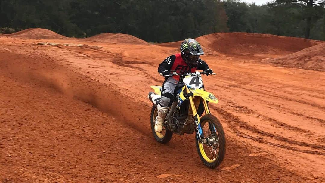 リッキー・カーマイケルさんのインスタグラム写真 - (リッキー・カーマイケルInstagram)「Had some fun today getting ready to whip @bentownleymx in front of his hometown #Auckland fans at the @sxopensupercross Nov 16th. #sxopen #supercross #newzealand」11月6日 5時24分 - rickycarmichael