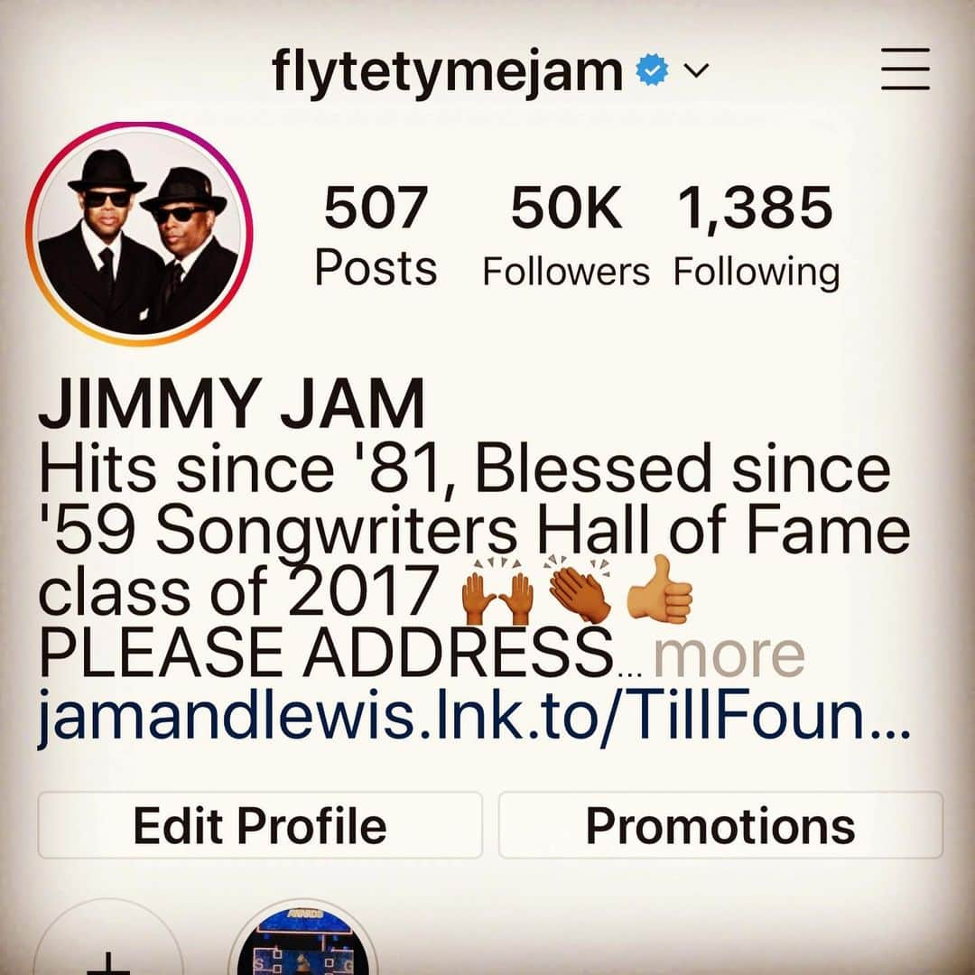 ジミー・ジャムさんのインスタグラム写真 - (ジミー・ジャムInstagram)「50k! 👏🏾 I’m old and I obviously didn’t grow up in the social media era so I never really pay attention to the number of followers I have since I believe in quality over quantity. Meaning I tend to pay more attention to WHO follows me and in my opinion the quality of my followers is equivalent of those with millions in quantity. I appreciate each of you taking time from your busy lives to watch, listen and comment. Thank you 🙏🏾!That being said, I noticed a huge discrepancy in my numbers vs my recently @instagram joined partner Terry Lewis’s numbers. If you’re only following me and not following him you’re only getting half the the story. So do yourself a favor and give my 45+ year best friend and partner Terry a follow. He’s @flytetymelewis or as  @champagnepapi would say you can thank me later 😎 #jimmyjam #terrylewis #jimmyjamandterrylewis #flytetyme #perspective #grammys #soultrainawards #songwritershalloffame #minneapolis #jamandlewis #50k」11月6日 7時13分 - flytetymejam